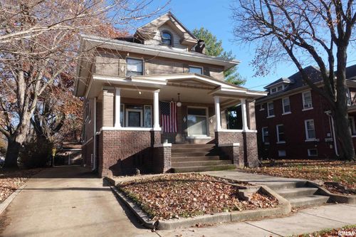 785 Bateman St, Galesburg, IL, 61401-2822 | Card Image