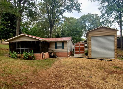 620 Mansard Island Dr, Springville, TN, 38256-4677 | Card Image