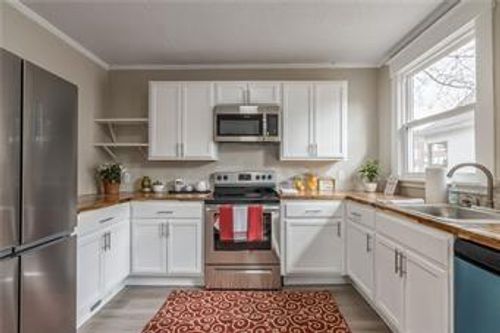 2912 Lafayette St, Saint Joseph, MO, 64507-1616 | Card Image