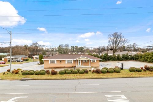 2501 Darby Dr, Florence, AL, 35630-1517 | Card Image