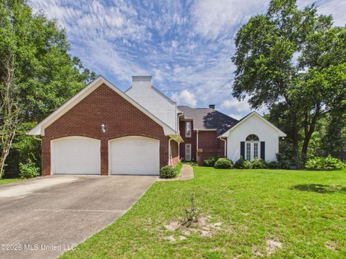1068 Conley Cir, Ocean Springs, MS, 39564-9707 | Card Image
