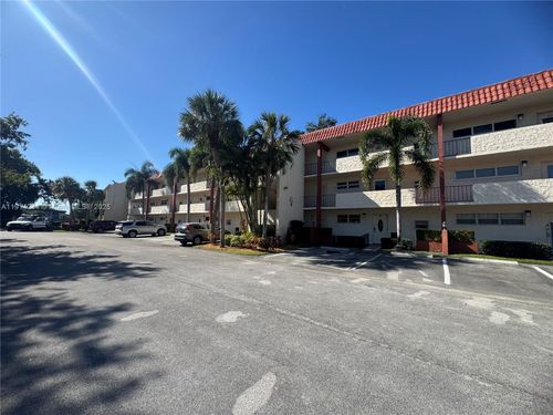 apt-306-9811 Hollybrook Lake Dr, Pembroke Pines, FL, 33025-1580 | Card Image