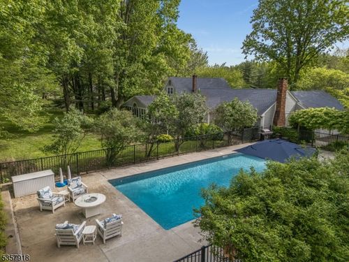 23 Drake Rd, Mendham, NJ, 07945-1815 | Card Image