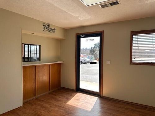 2460 S Business Highway 65, Hollister, MO, 65672-6205 | Card Image
