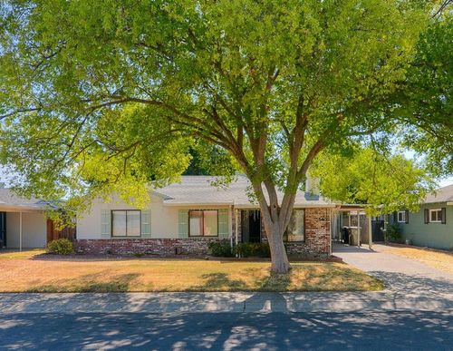 5405 59th St, Sacramento, CA, 95820-6529 | Card Image