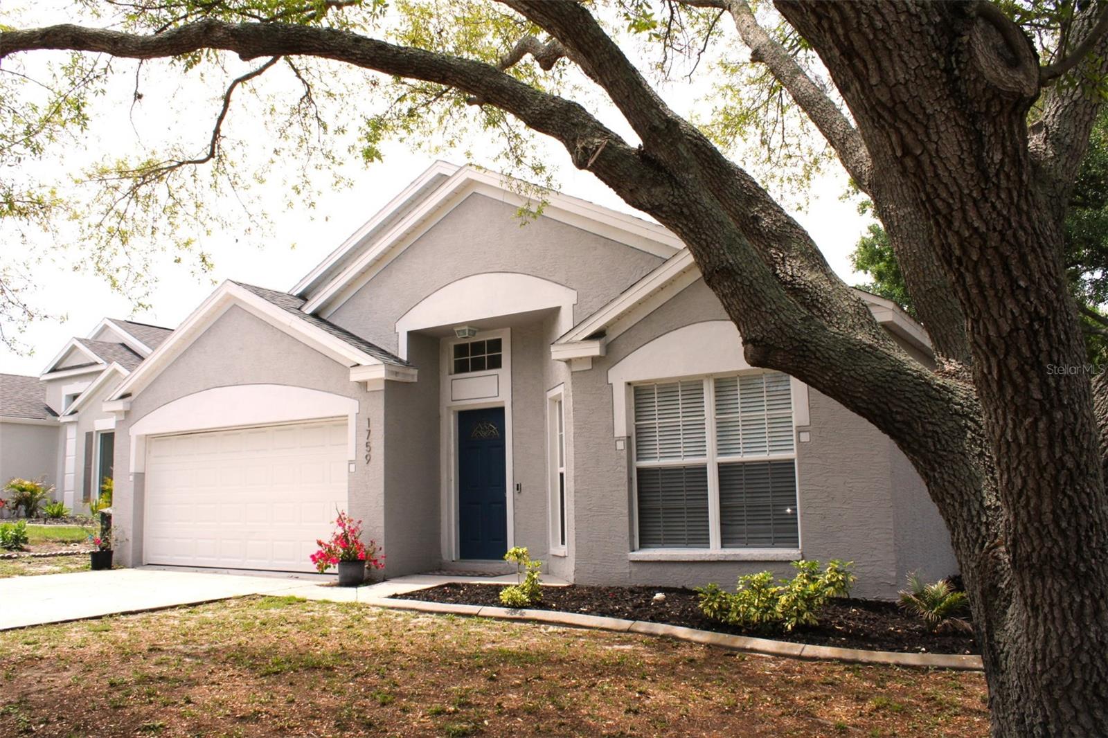 Biarritz Cir, Tarpon Springs, FL 34689