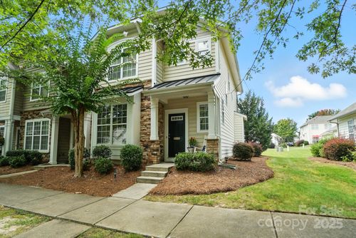 1136 Hammond Dr, Stallings, NC, 28104-8038 | Card Image
