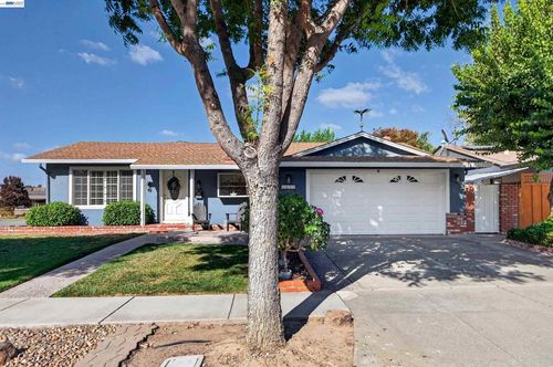 1647 Harvest Rd, Pleasanton, CA, 94566-5940 | Card Image