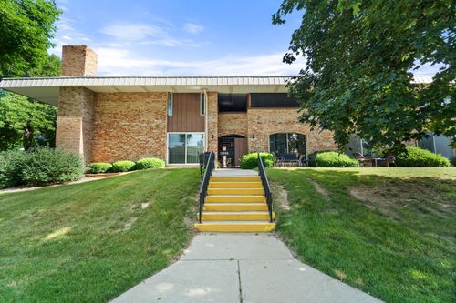 11936 W Mill Rd, Milwaukee, WI, 53225-1075 | Card Image
