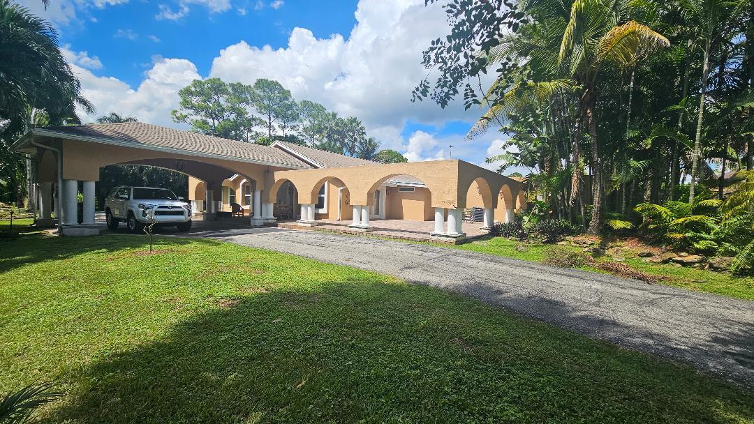 51st Pl, West Palm Beach, FL 33411
