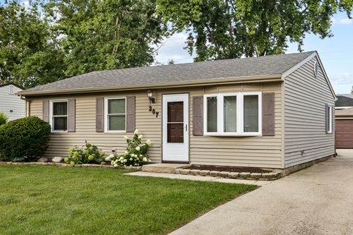 207 Hampdon Ct, Bolingbrook, IL, 60440-2714 | Card Image