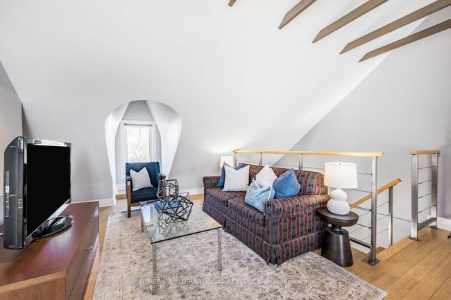 87 W Lodge Ave, House attached with 3 bedrooms, 2 bathrooms and null parking in Toronto ON | Image 34