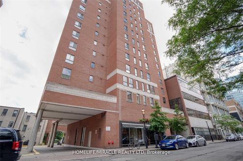 605-95 Lombard St, Toronto, ON, M5C2V3 | Card Image