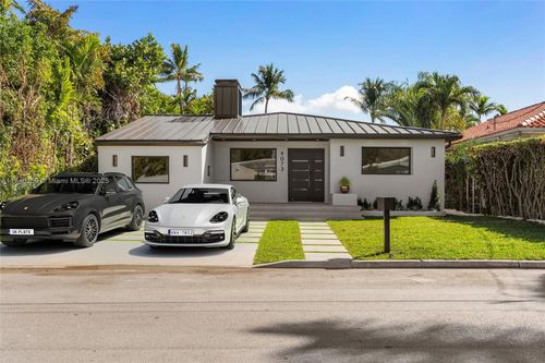 9073 Dickens Ave, Surfside, FL, 33154-3241 | Card Image
