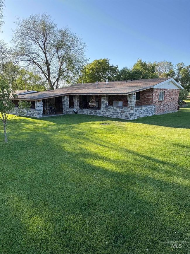 805 W Avenue H, House other with 3 bedrooms, 2 bathrooms and 2 parking in Jerome ID | Image 7