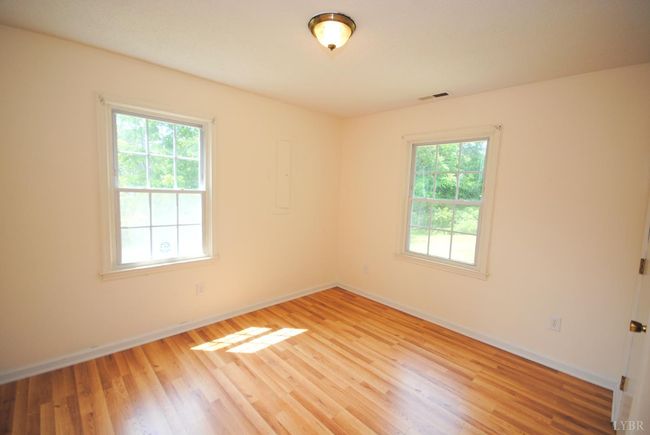 1114 Golden Leaf Rd, House other with 3 bedrooms, 2 bathrooms and null parking in Nathalie VA | Image 20
