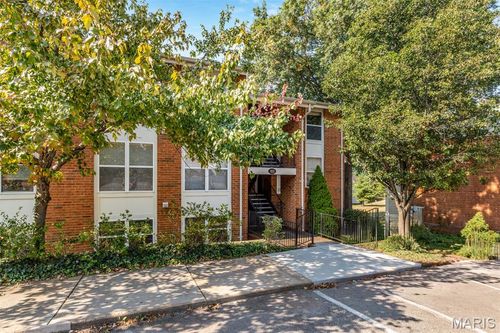 apt-304-1932 Greenglen Dr, Kirkwood, MO, 63122-5229 | Card Image