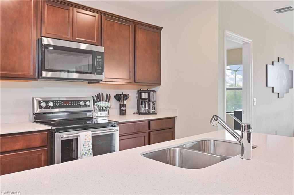 Residential in NORTH FORT MYERS 4