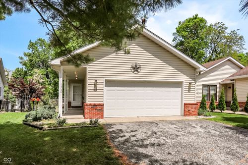 7726 Orchard Village Dr, Indianapolis, IN, 46217-2907 | Card Image