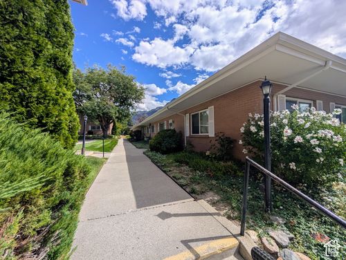 55-2203 E Carriage Ln, Holladay, UT, 84117-4453 | Card Image