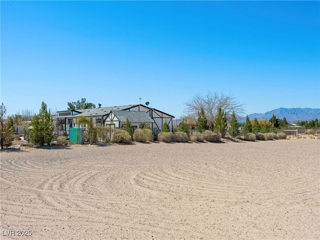 View of yard featuring a mountain view | Image 69