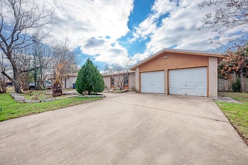 1307 Meadgreen Dr, Austin, TX, 78758-4714 | Card Image