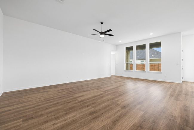 208 San Xavier St, House other with 4 bedrooms, 3 bathrooms and null parking in Georgetown TX | Image 6