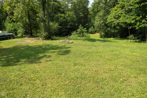 86 W Bunkerhill Rd, Mooresville, IN, 46158-6806 | Card Image