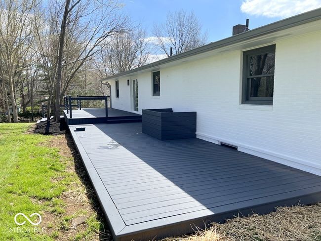 Lower rear deck | Image 6