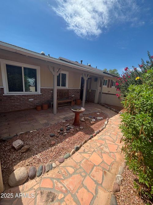 6923 E Rancho Vista Dr, Scottsdale, AZ, 85251-1223 | Card Image