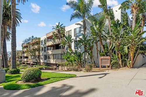 apt-420-1745 Camino Palmero St, LOS ANGELES, CA, 90046-2956 | Card Image
