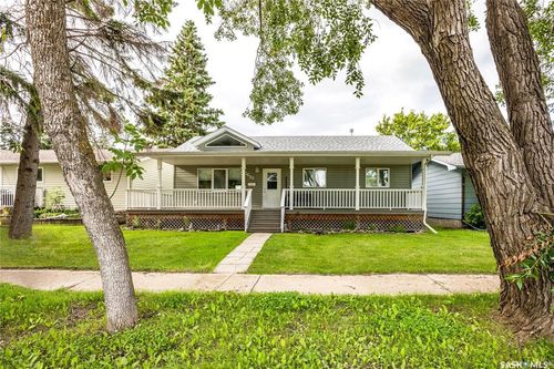 215 2nd St E, Langham, SK, S0K0H8 | Card Image