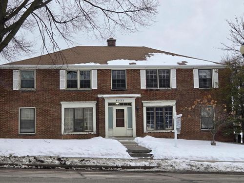 3-6533 W Center Street, Wauwatosa, WI, 53210 | Card Image