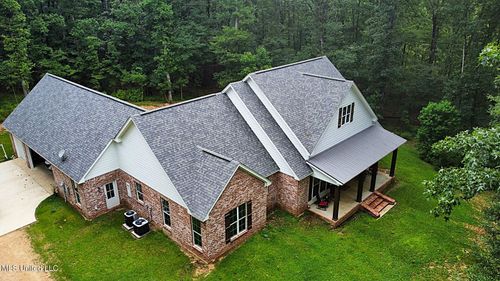 1425 Pine Hill Dr, Raymond, MS, 39154-8946 | Card Image