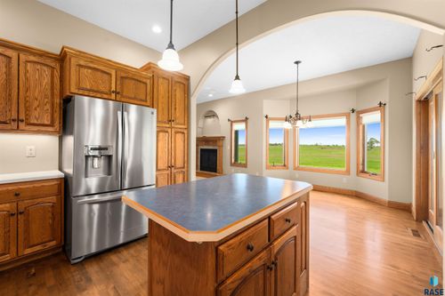 204 S Cherry Ave Avenue, Marion, SD, 57043 | Card Image
