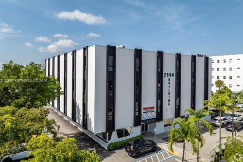 311-2500 Hollywood Blvd, Hollywood, FL, 33020-6615 | Card Image