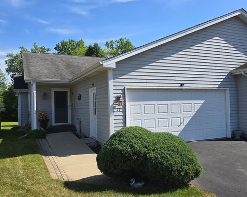 17 Silver Trl, North Aurora, IL, 60542-1580 | Card Image