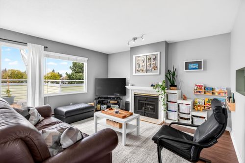 19-5661 Ladner Trunk Road, Delta, BC, V4K1X3 | Card Image