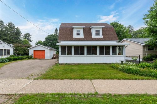 116 Main St W, Markdale, ON, N0C1H0 | Card Image