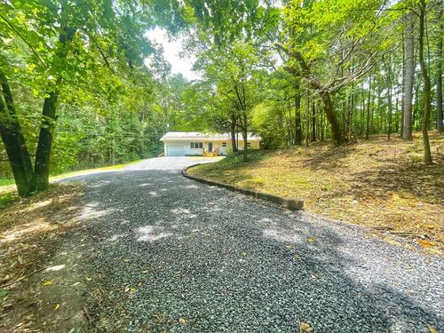 433 Stinson Dr Nw, Dalton, GA, 30721-7946 | Card Image