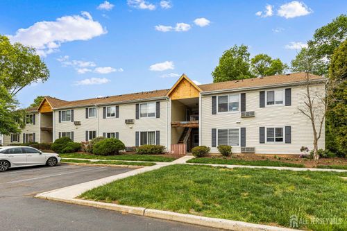 42 Norwich Pl, Somerset, NJ, 08873-4914 | Card Image