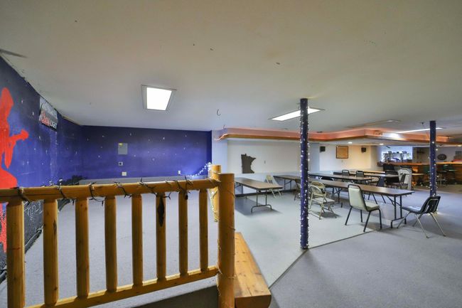 Lower level room | Image 33