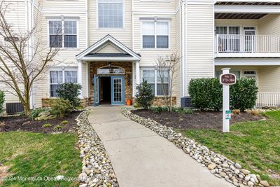 380 St Andrews Place, Condo with 2 bedrooms, 2 bathrooms and null parking in Manalapan NJ | Image 2