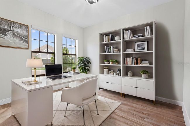 Enclosed Flex Room 2 / Office | Image 5