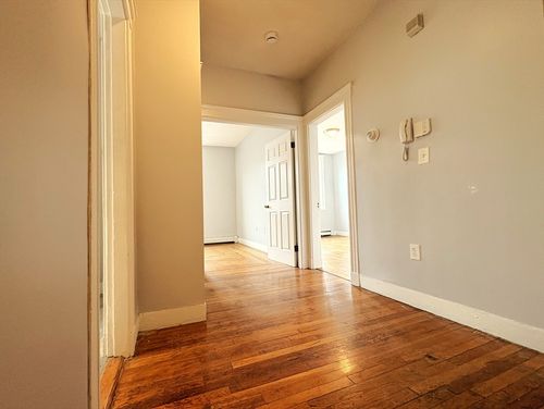 apt-3-38 Ransom Rd, Boston, MA, 02135-4905 | Card Image