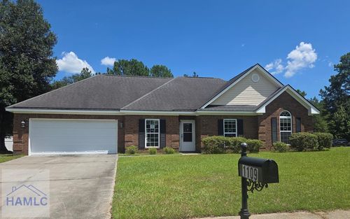 1109 Sara Ln, Hinesville, GA, 31313-4137 | Card Image