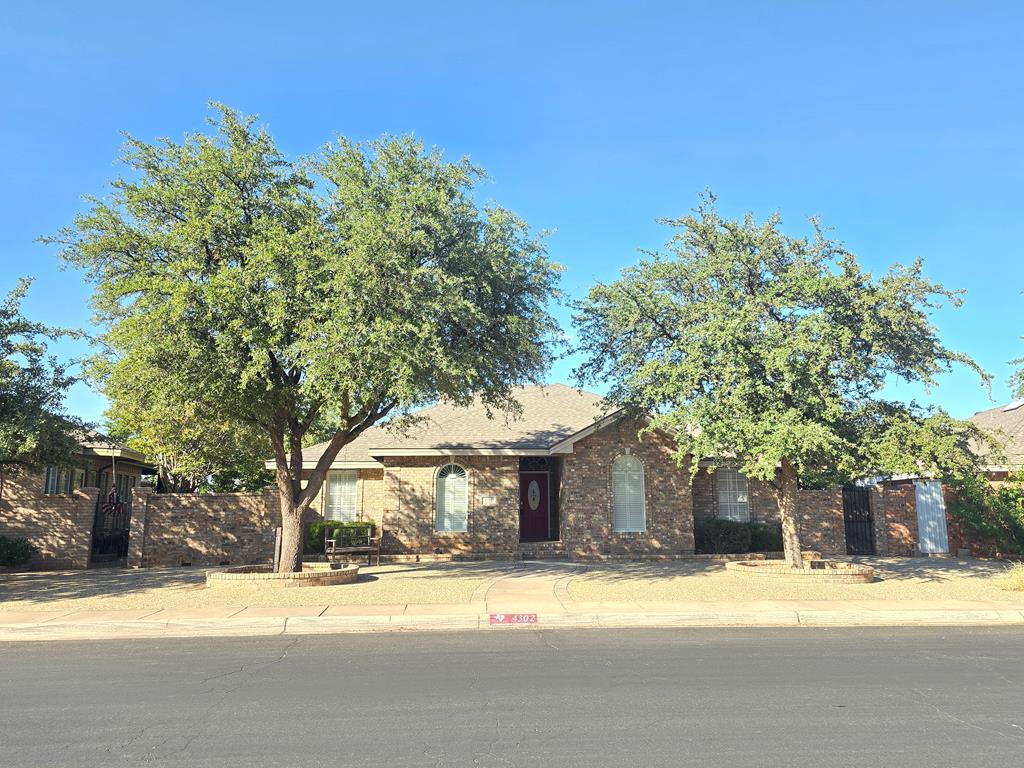 Lanham St, Midland, TX 79705