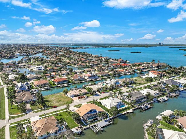 1709 Wavecrest Ct, House other with 4 bedrooms, 3 bathrooms and null parking in Marco Island FL | Image 37