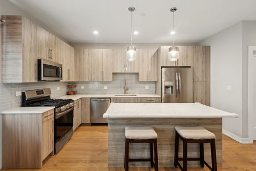 unit-4-2237 W Coulter St, CHICAGO, IL, 60608-4954 | Card Image