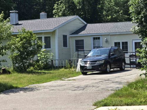784 Portland Street, Rochester, NH, 03868 | Card Image